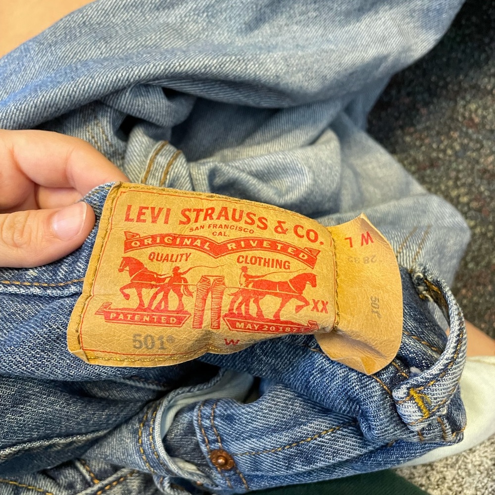 Levi jeans